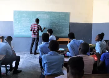 Le MENFP recrute des enseignants pour les cours de rattrapage et les examens d'État