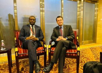 Le Directeur général de l'ULCC rencontre le Directeur exécutif de l'INTERPOL