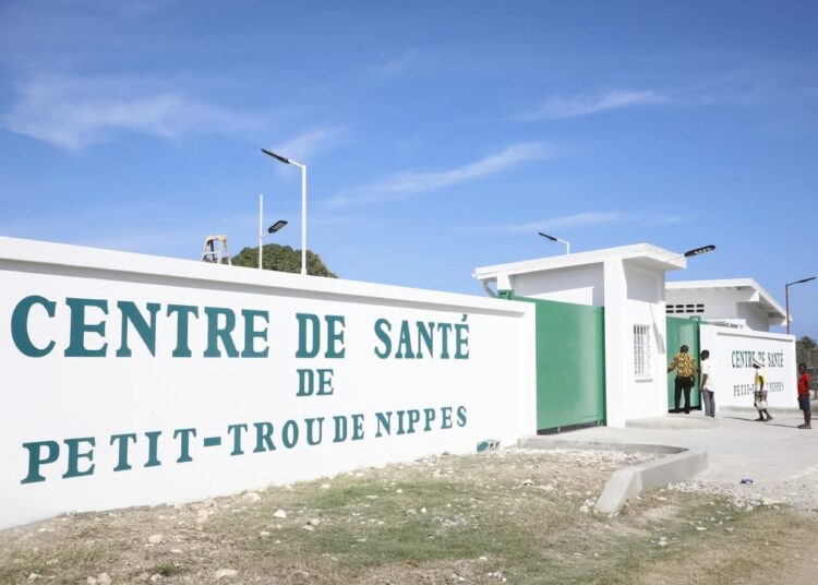 FB IMG 1740047353506 Inauguration du centre de santé de Petit-Trou-de-Nippes