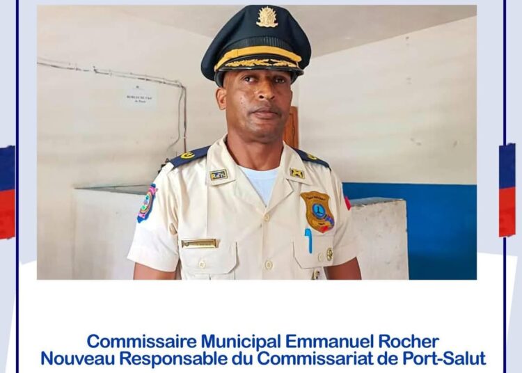 Le Commissaire Municipal Emmanuel Rocher installé à la tête du Commissariat de Port-Salut 1 Le Commissaire Municipal Emmanuel Rocher installé à la tête du Commissariat de Port-Salut