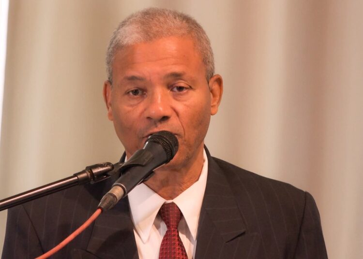 Politique linguistique: Fritz Deshommes met l’État haïtien face à ses responsabilités 1 Politique linguistique: Fritz Deshommes met l’État face à ses responsabilités