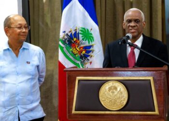 Leblanc et Voltaire réagissent aux déclarations de la communauté internationale : « Se Ayisyen ki dwe pran rezolisyon pou Ayisyen »