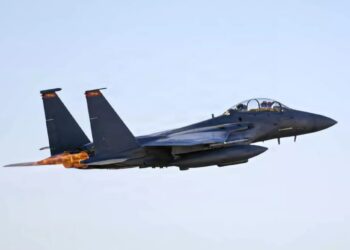 F-15 américain abattu en Iran : le pilote toujours recherché