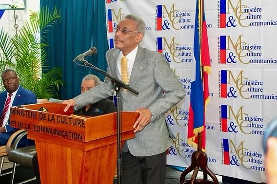 Le Ministère de la Culture annonce la création de cinq Prix Nationaux 1 HCpHyuzbEAA4 p0 Le Ministère de la Culture annonce la création de cinq Prix Nationaux