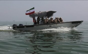 Le Koweït attaque un bateau iranien, Téhéran menace de riposter