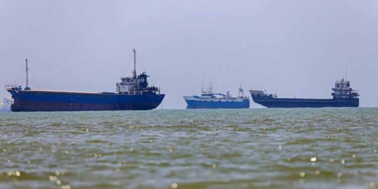 Les États-Unis lèvent leur blocus naval contre l’Iran