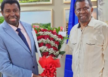 L’écrivain Dany Laferrière en visite en Haïti sur invitation de l’UEH