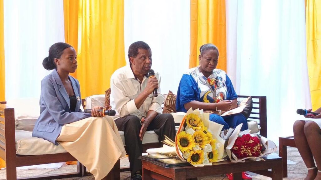 Petit-Goâve célèbre le retour de Dany Laferrière 2 segment 1784656012821 1 Petit-Goâve célèbre le retour de Dany Laferrière